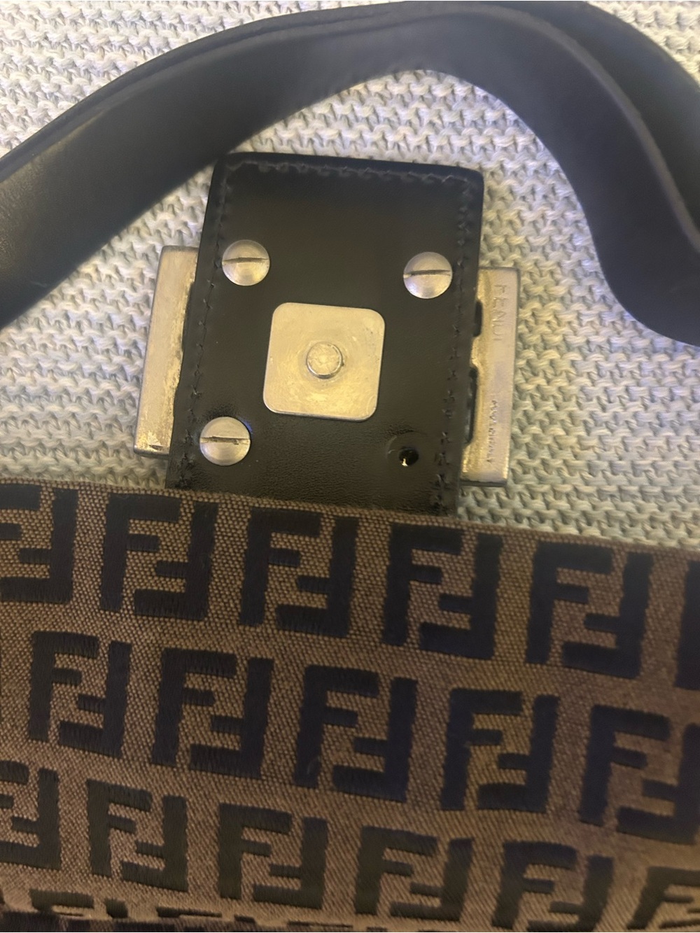 Fendi bag - Picture 2 of 5